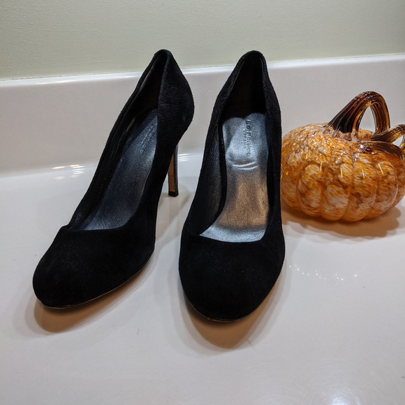 Black Suede 3.5" Heel Pump from Venice Italy- Great Condition - Picture 2 of 8